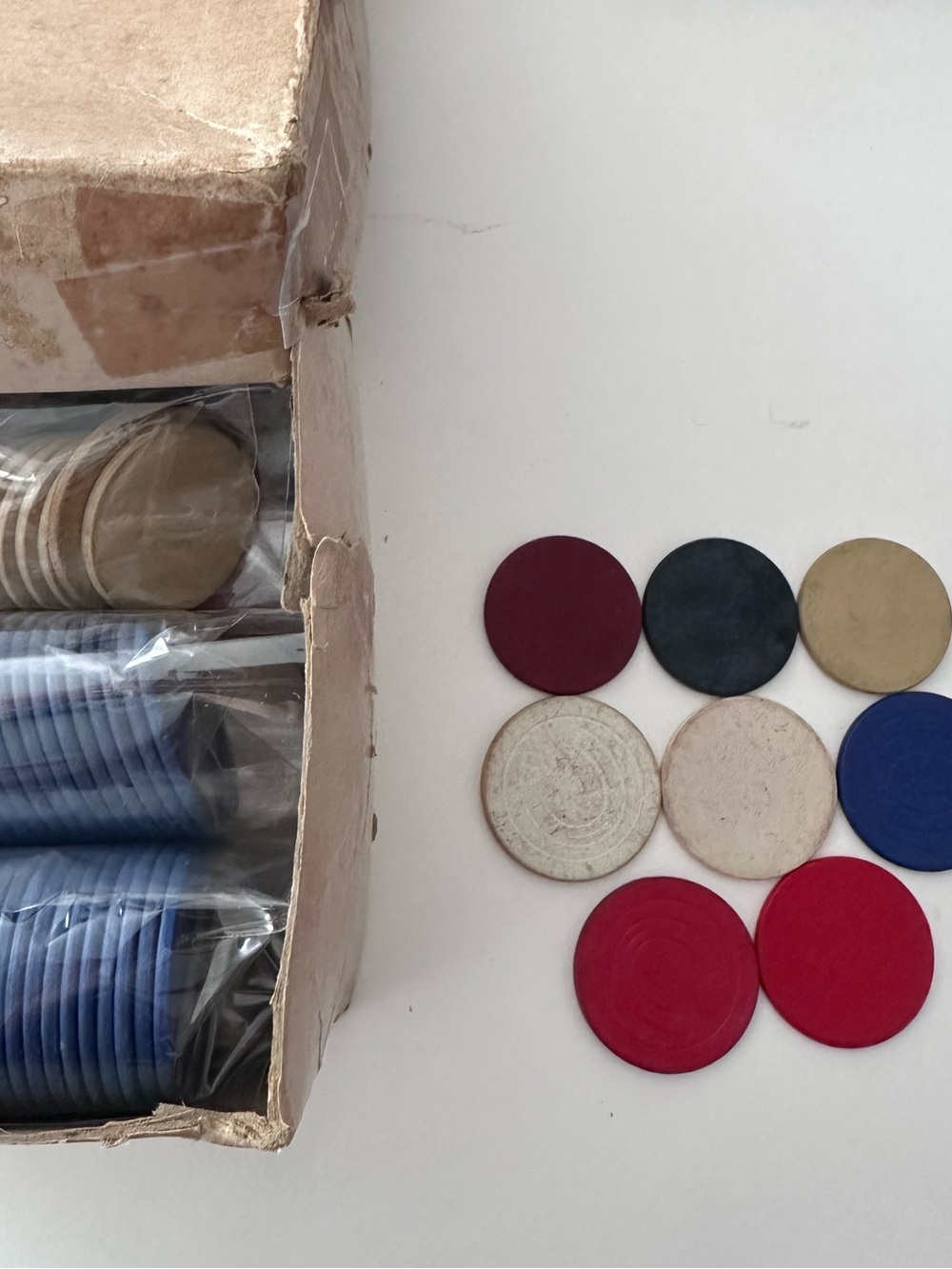 Vintage 1930s 57 Clay 241 Cardboard Poker Chips Embossed Horseshoe & blank